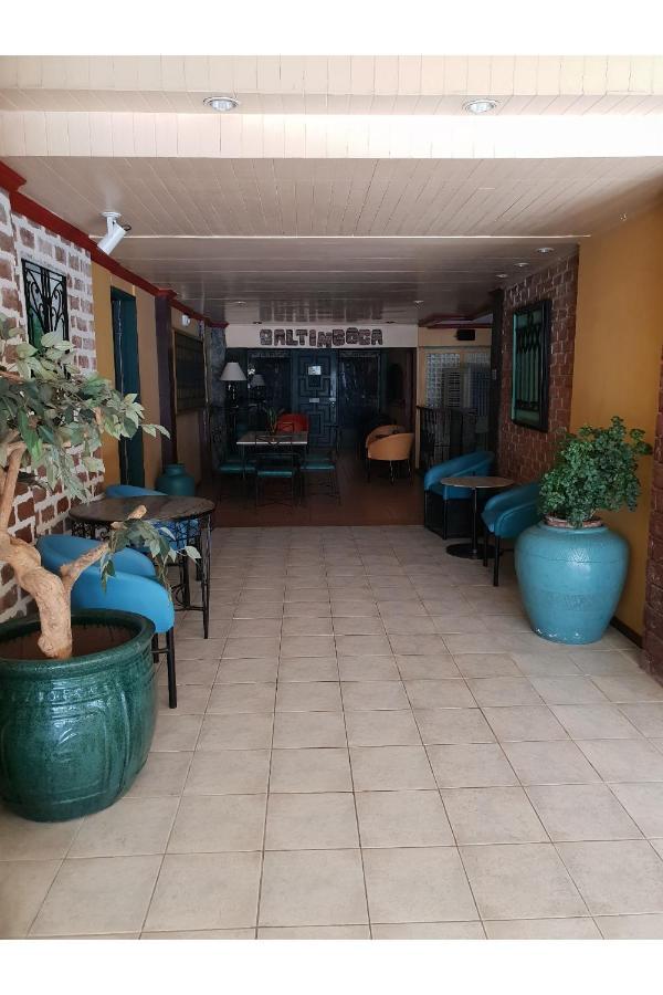 Saltimboca Tourist In Hotel Bacolod Kültér fotó
