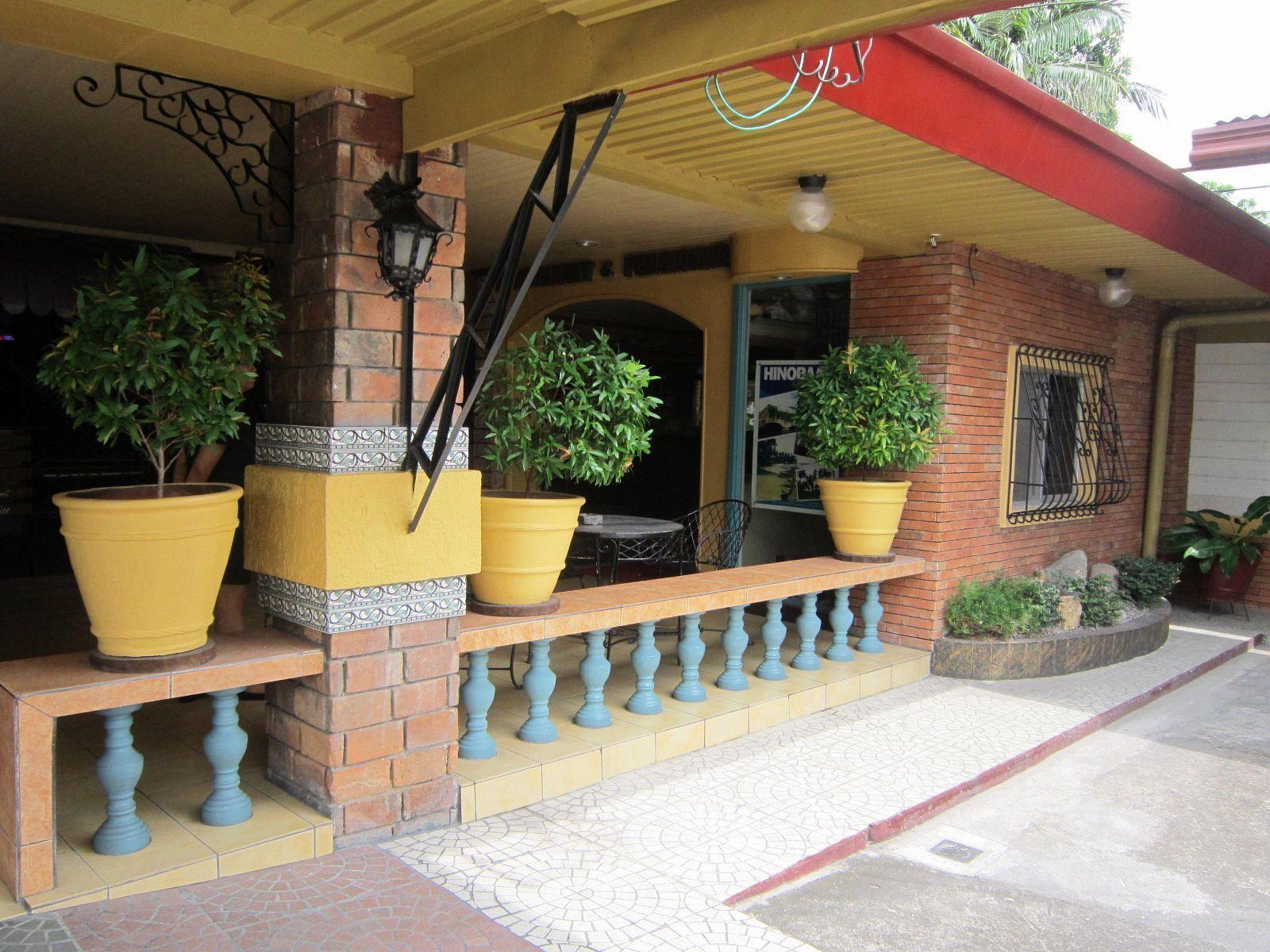 Saltimboca Tourist In Hotel Bacolod Kültér fotó